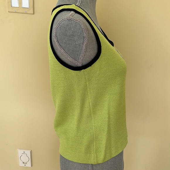 St. John Sport Jacket - Picture 13 of 15